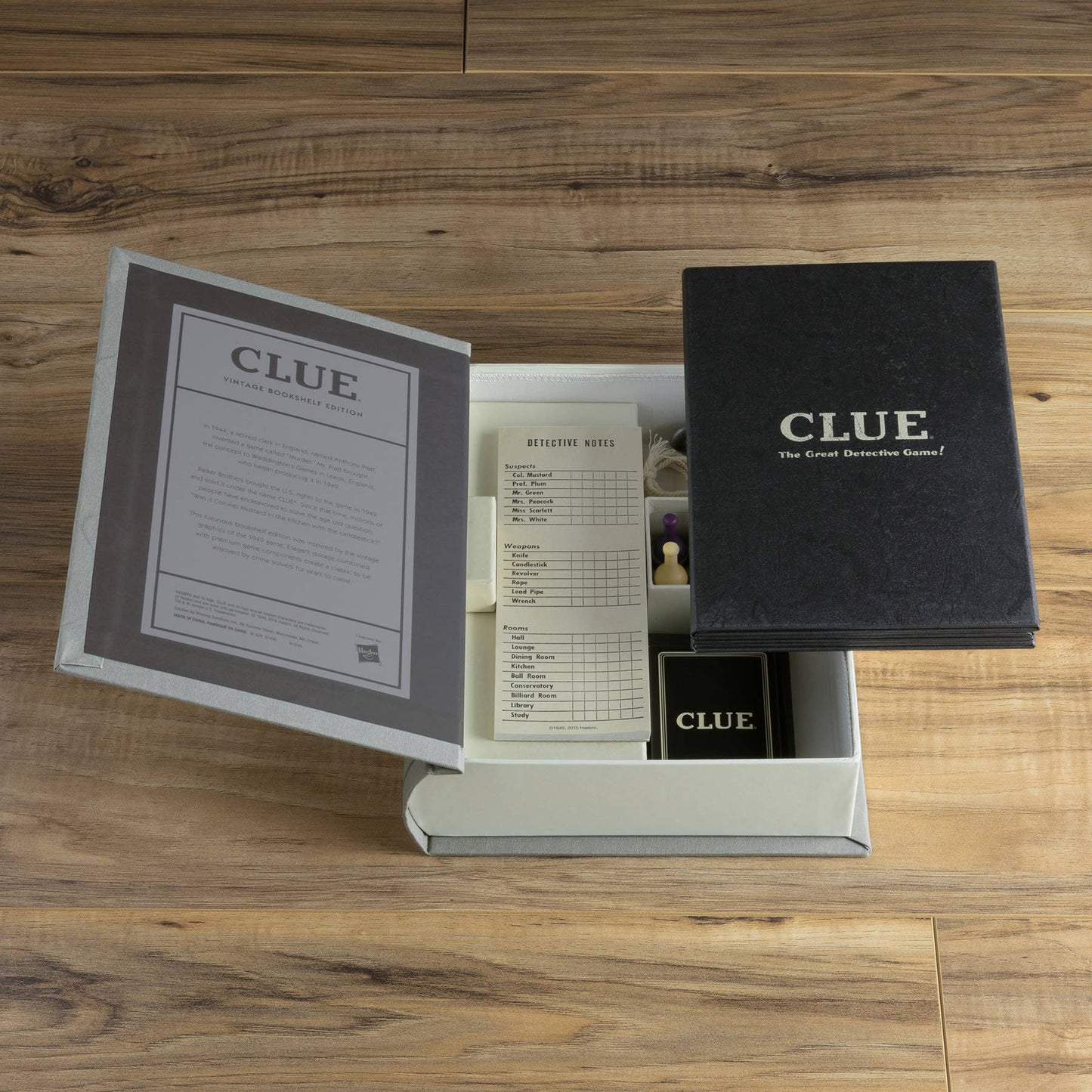 Clue - Vintage Bookshelf Edition