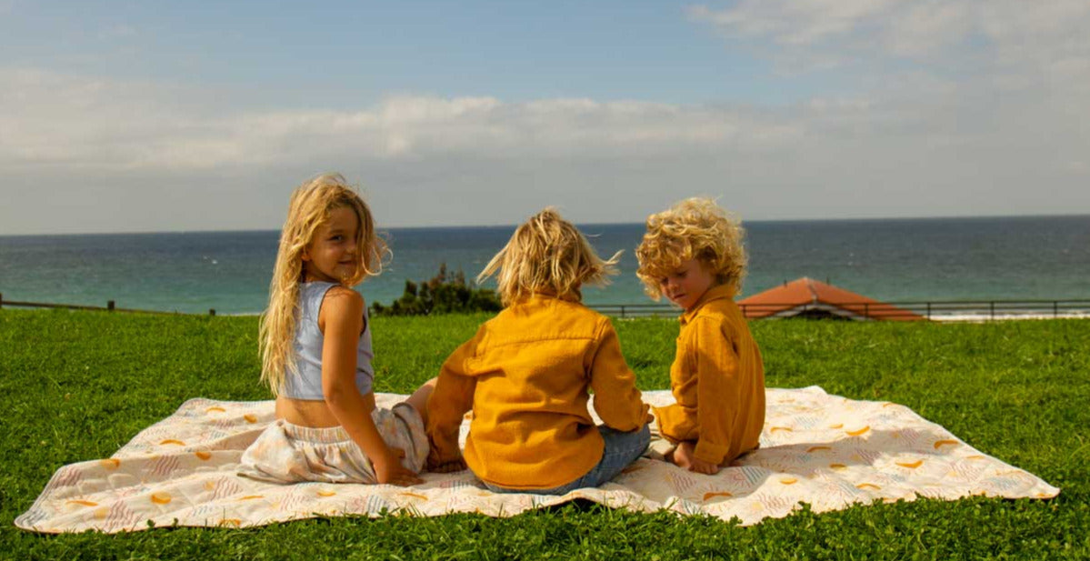 The Shwally Picnic Blanket - Sunny Jungle